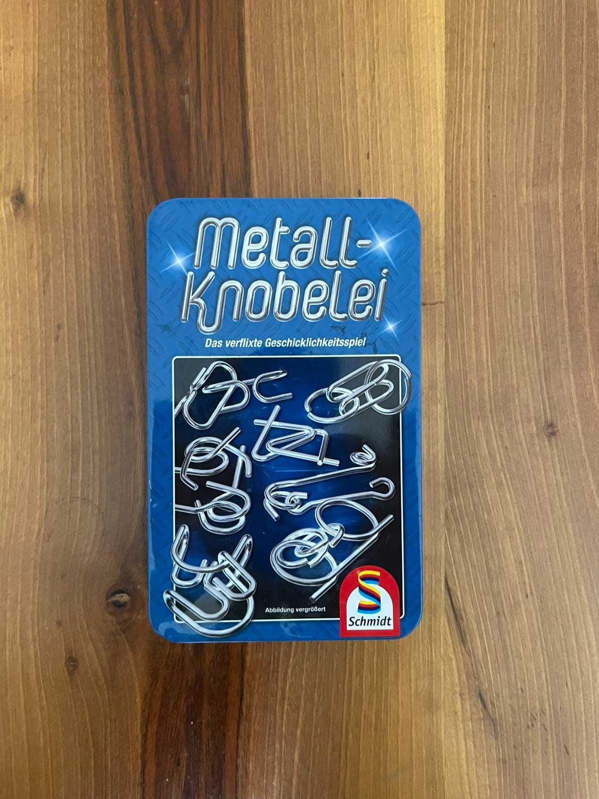 Метален пъзел много части