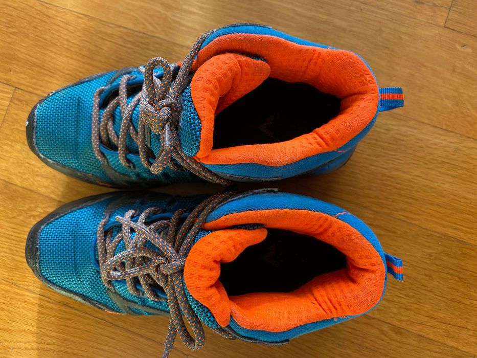 Детски туристически обувки McKinley
