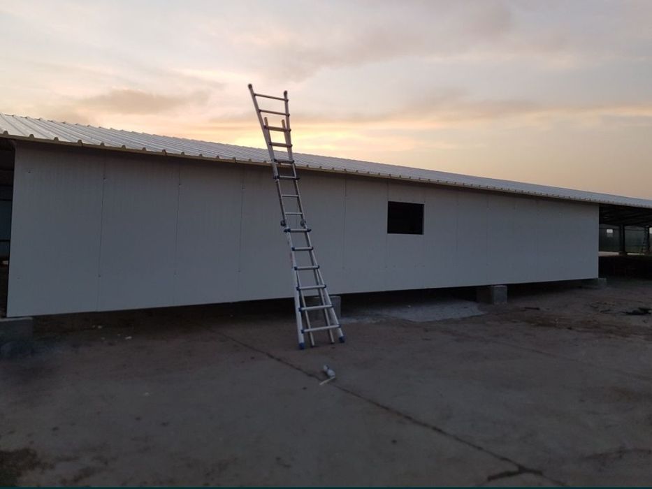 , vând hală 50 m lungime 11 lățime, 3 înălțime