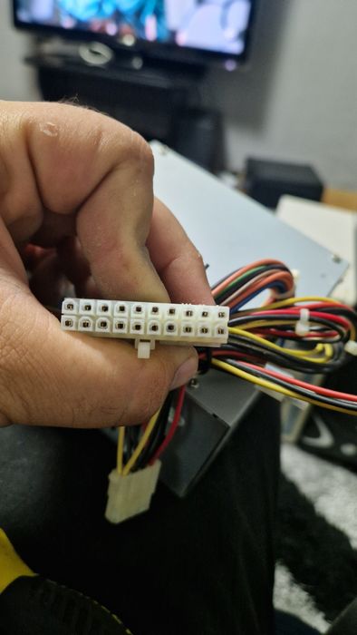 Sursă pc 400w funcțională