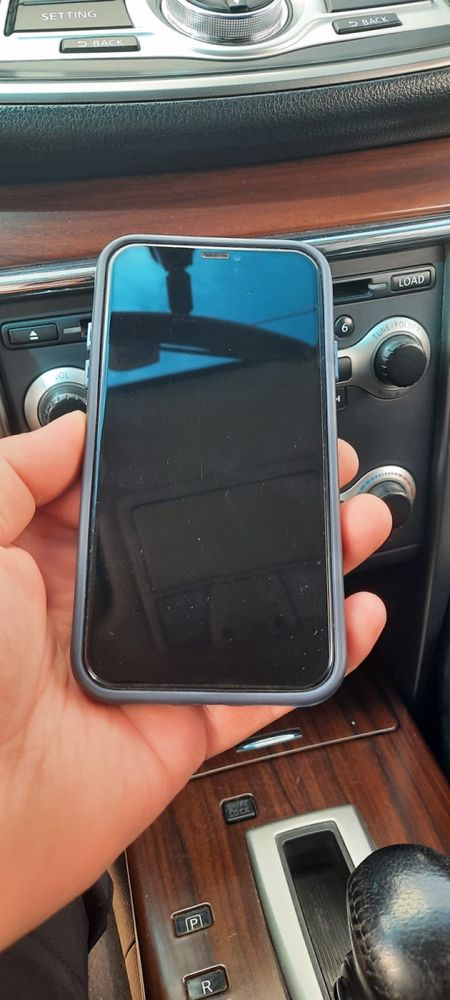 Продам Айфон 11 Срочно