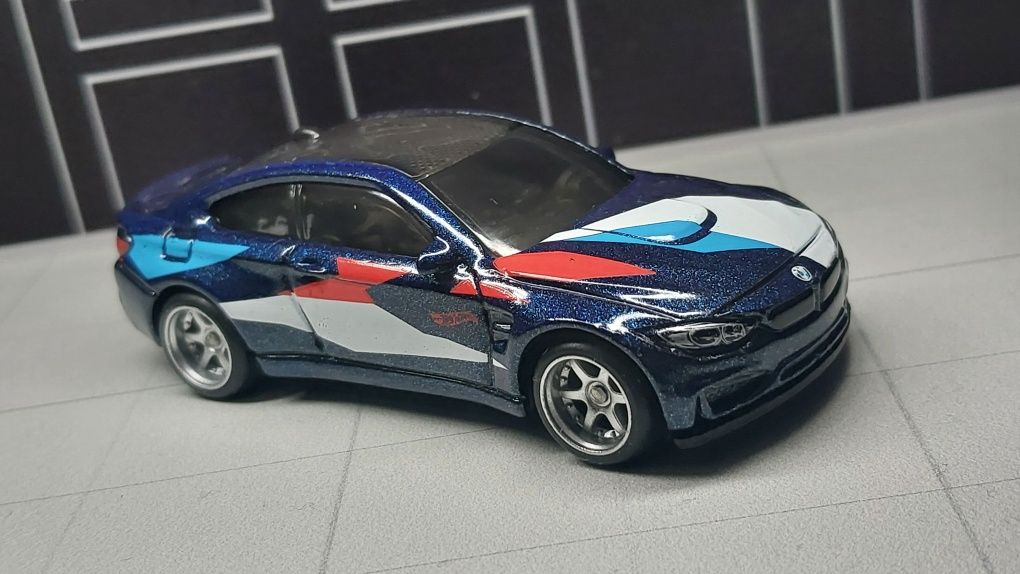 Hot wheels BMW M4
