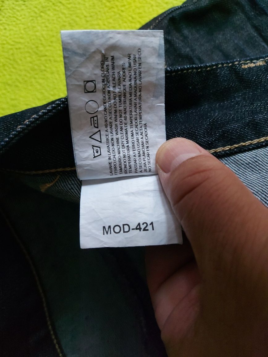 Armani Jeans'Size30-НОВО