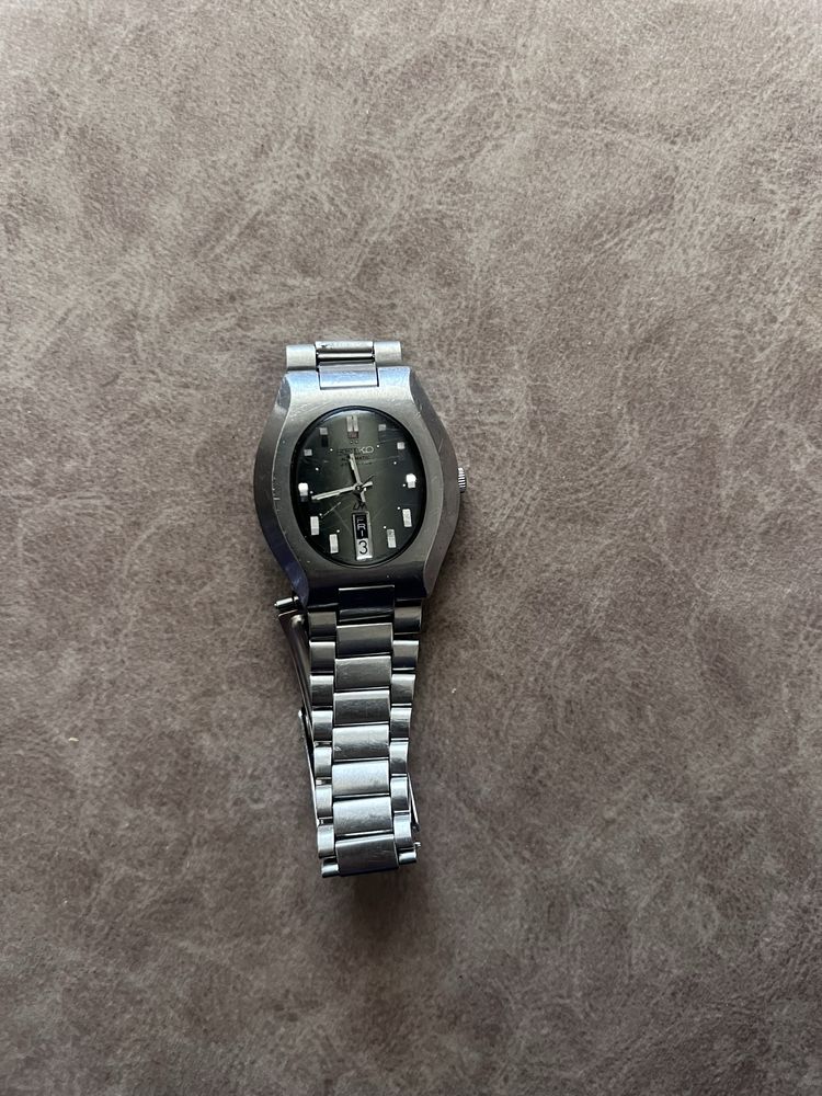 Seiko LM “Lord Matic”  5606-5100.