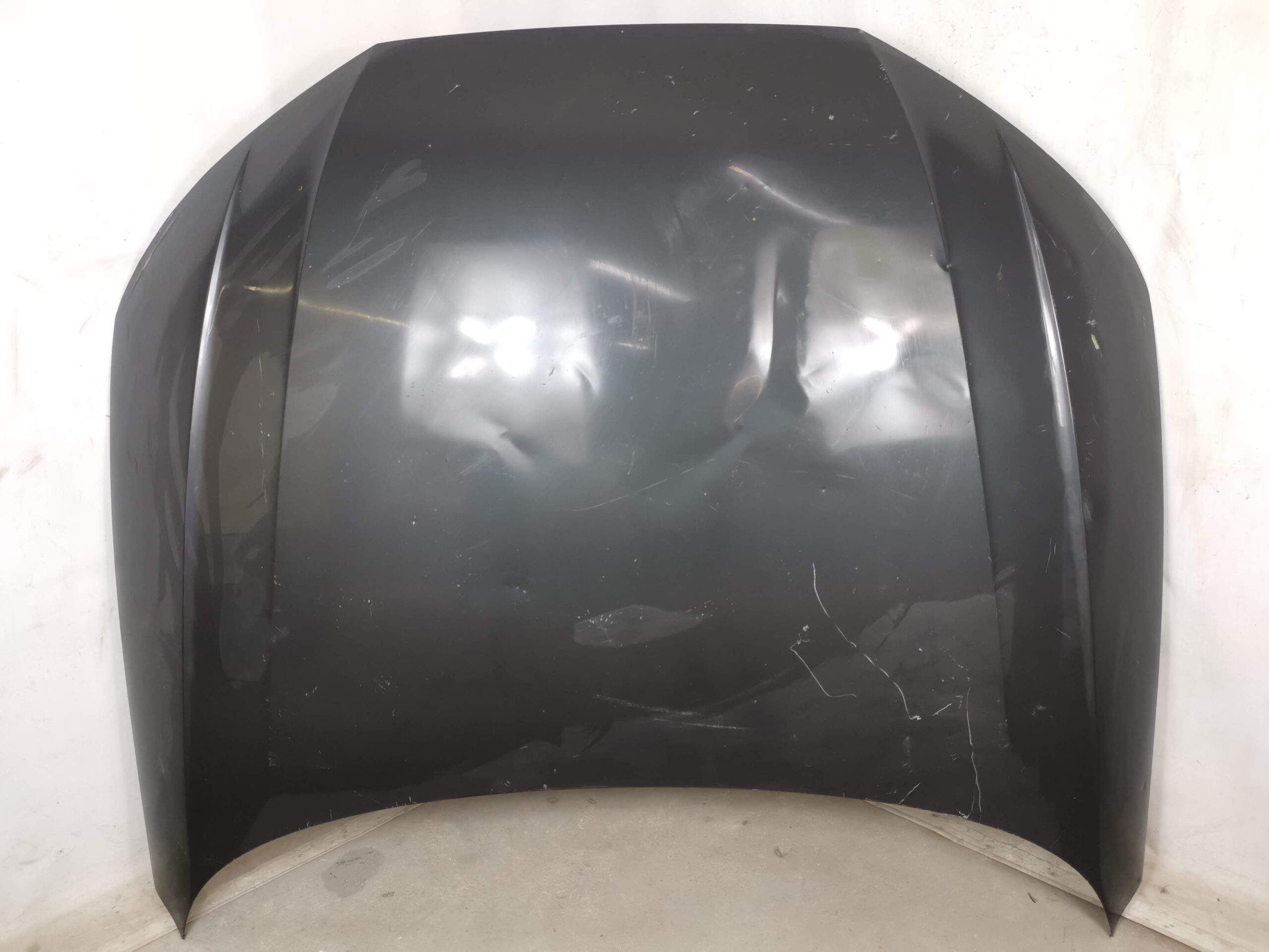 Преден капак Ауди А4 Б9 / Audi A4 B9 [ - ] Продавам преден капак за Ау
