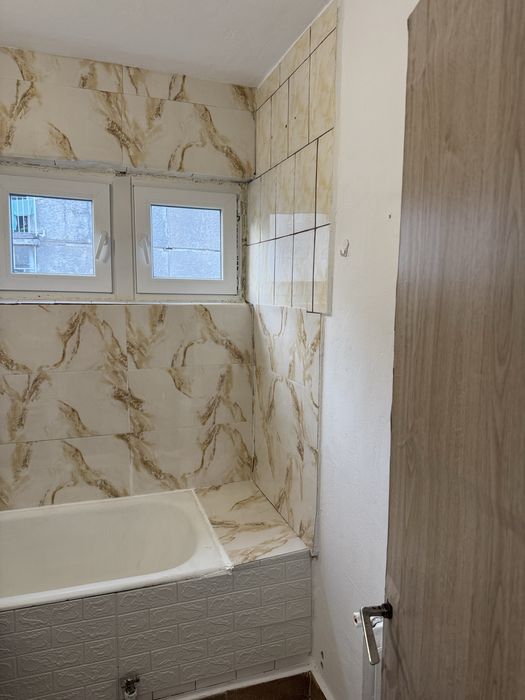 Inchiriez Garsoniera