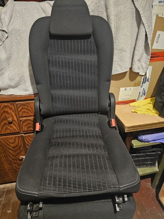 Седалки peugeot 307 sw и щора за багажник