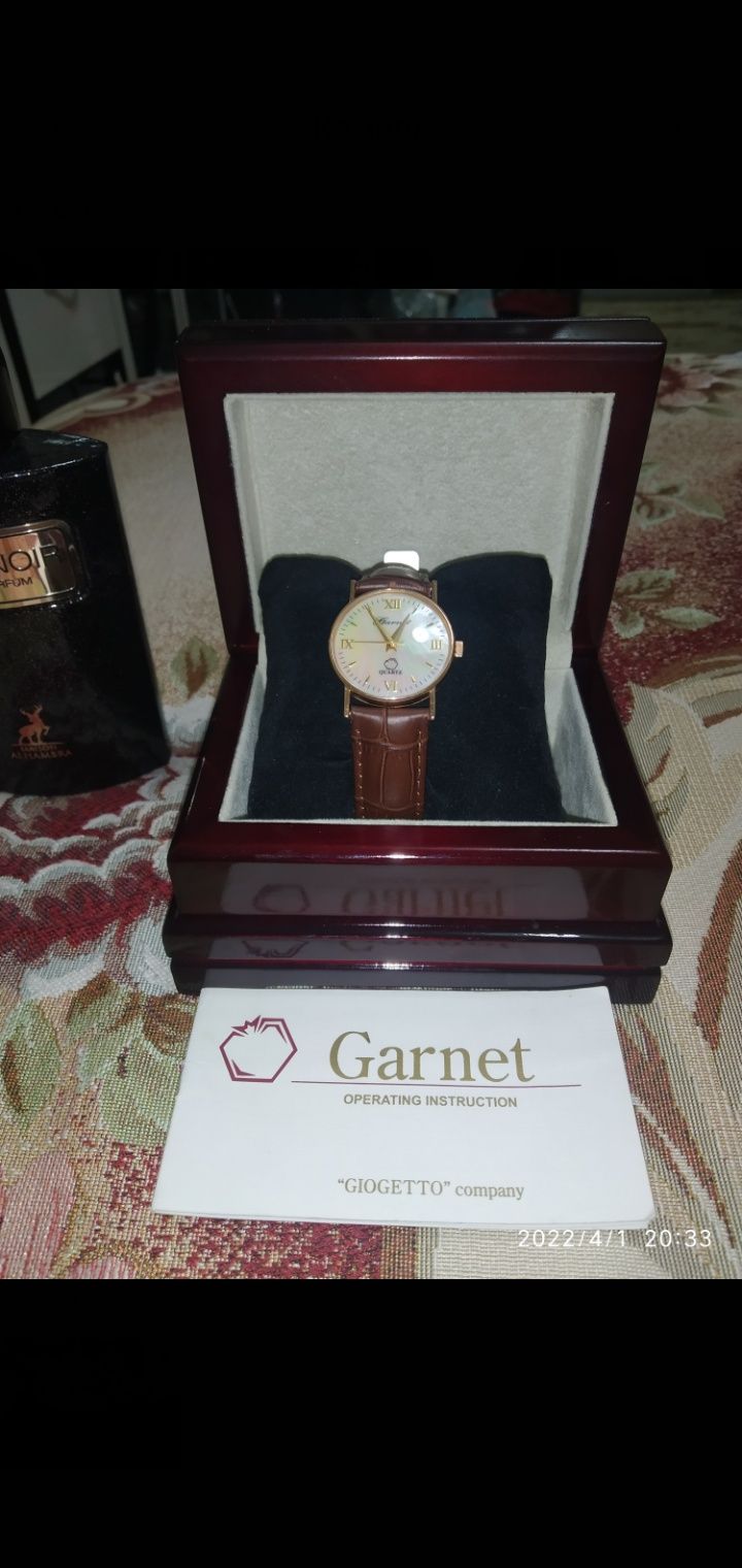 Золото Часы золотые  GARNET классика Швейцария 585