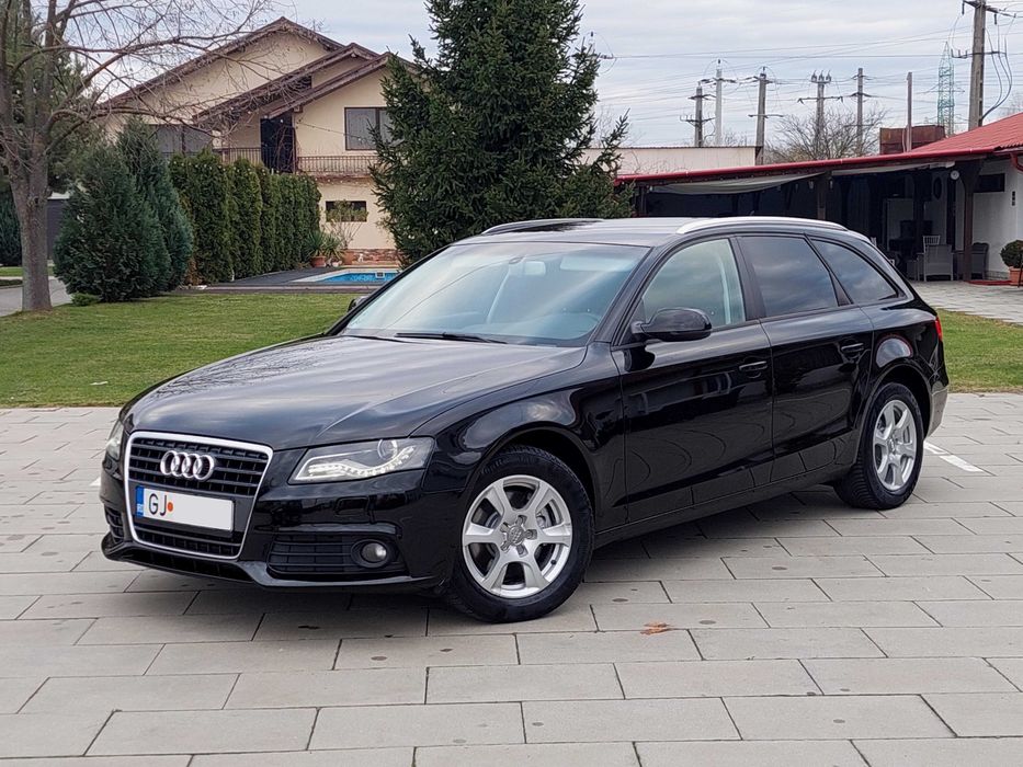 Audi A4 B8 Avant 2.0Tdi 143cp Automat *2012* Navigatie/Xenon/Led