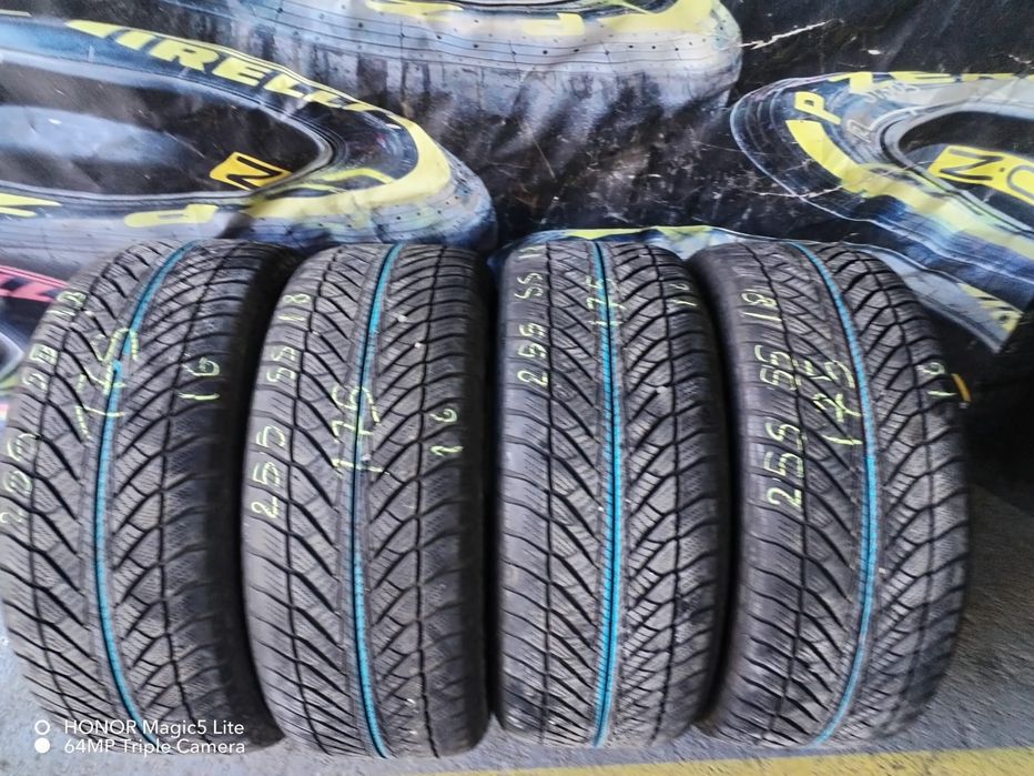 255 55 18 Goodyear ultra grip M+S