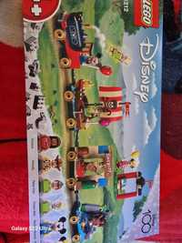LEGO Disney Празничен влак Disney 43212