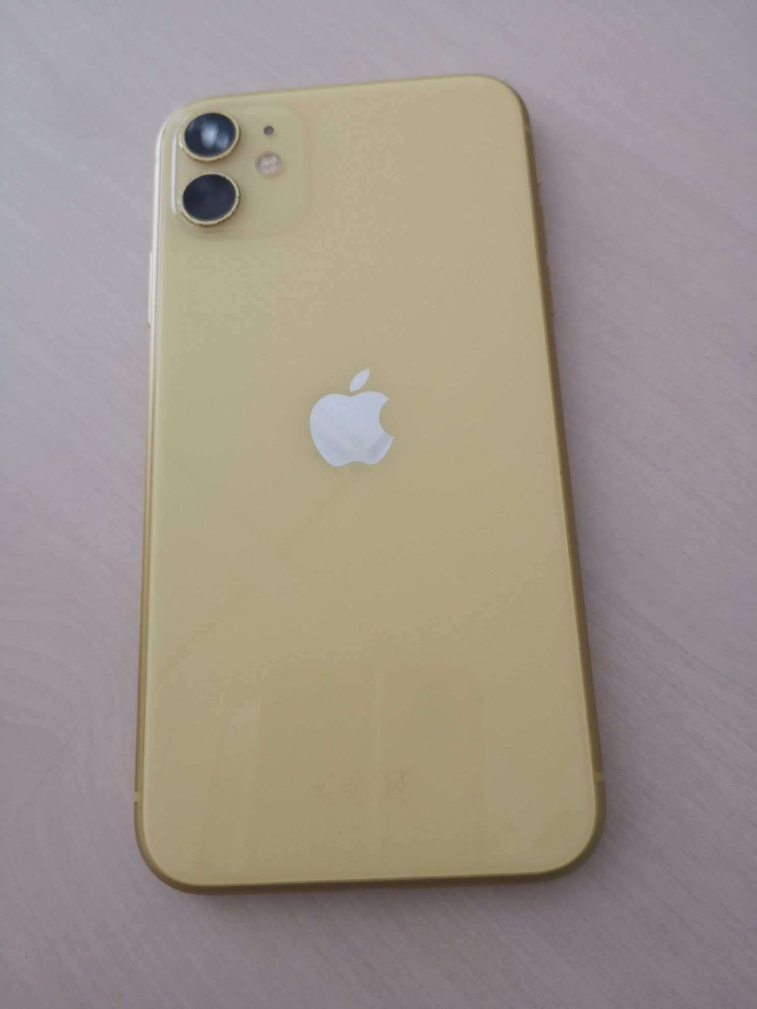 Iphone 11 Yellow /100 %Battery health