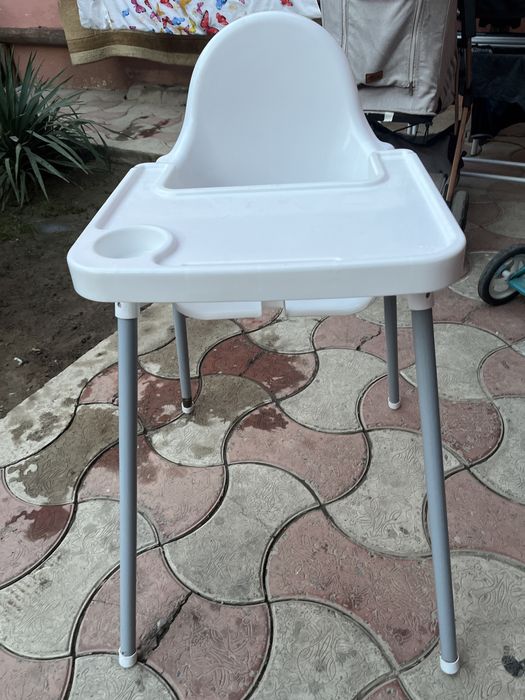 Продам стол для кормления