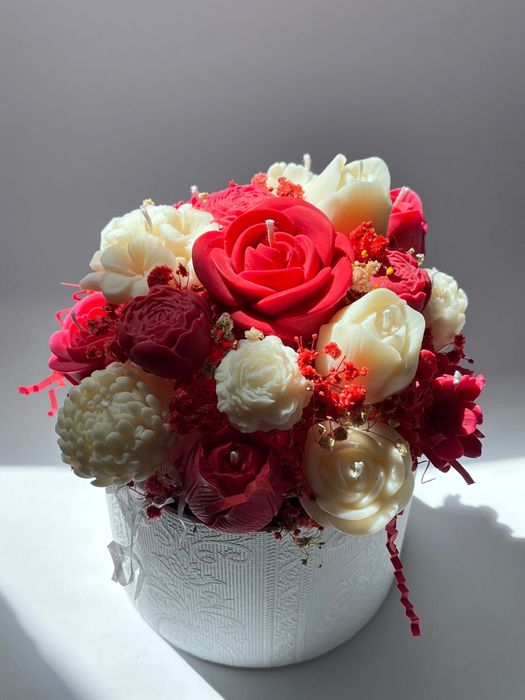 Aranjamente florale din ceara de soia