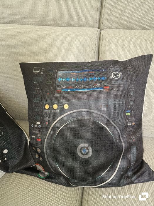 Set 3 perne decorative DJ(+ 2 rânduri de fete)