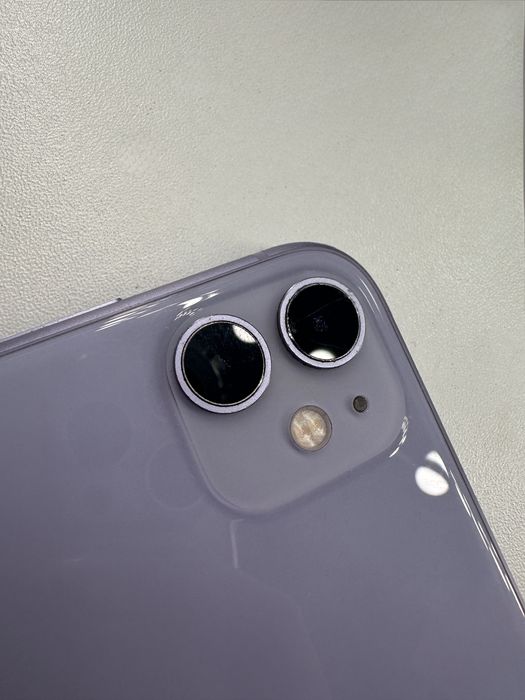 Телефон Iphone 11 64gb