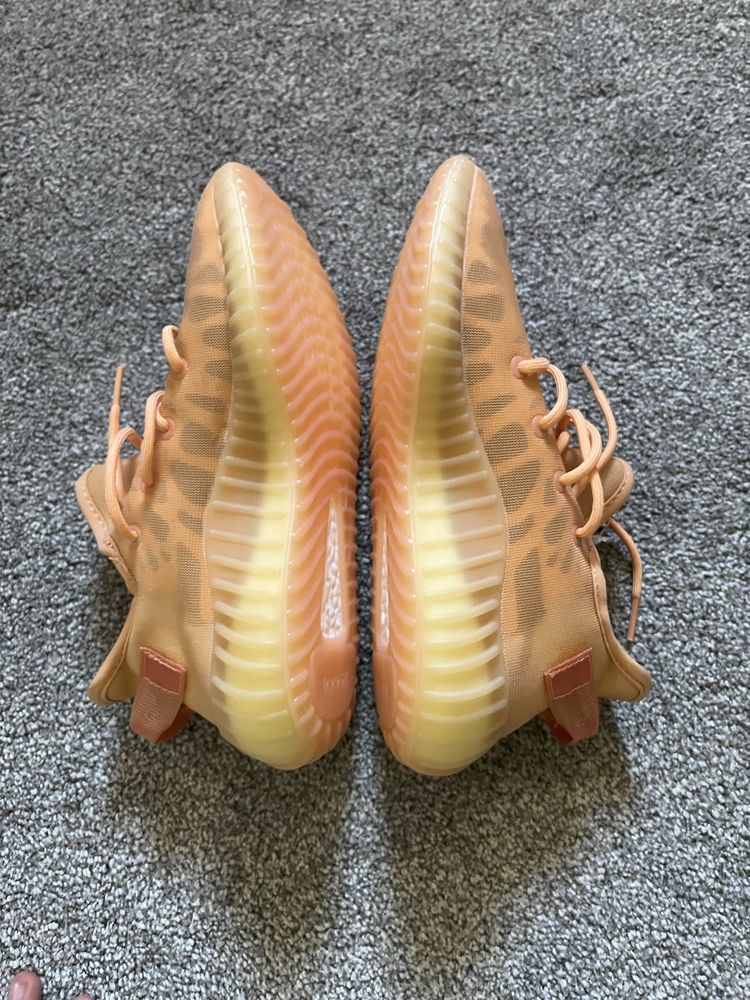 Yeezy Boost 350 V2 Mono Clay