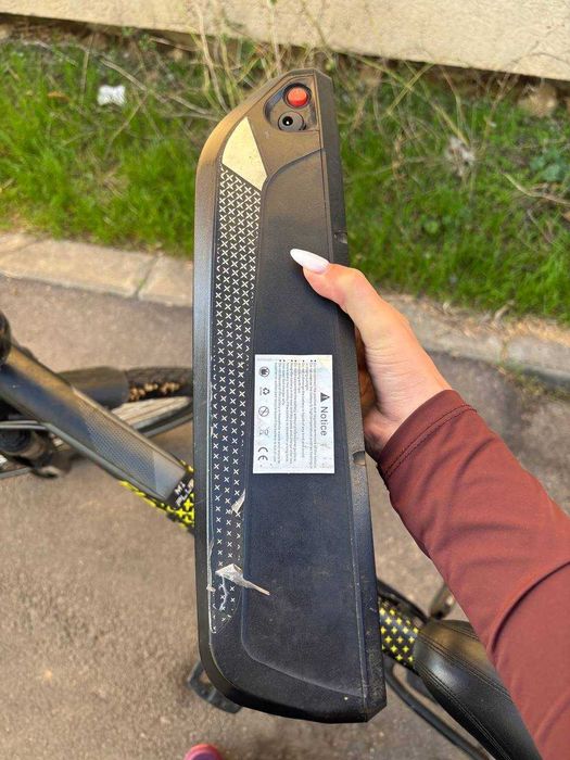 Vând bicicletă electrică Eleglide M1