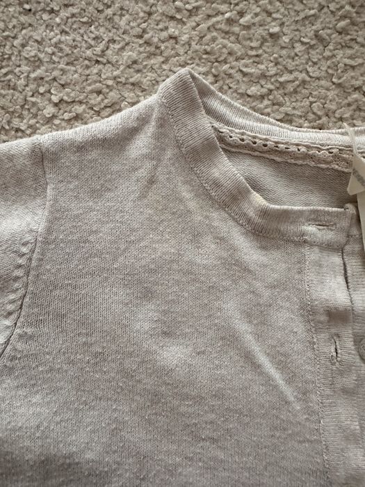 Pulover nasturi crem 2 ani