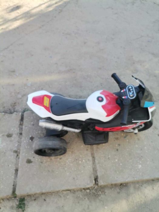 Motocicleta electrica  bmw pentru copii