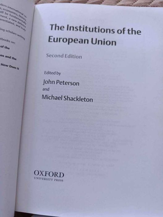 Книги - право на Европейския съюз и международно право (на англ. език)