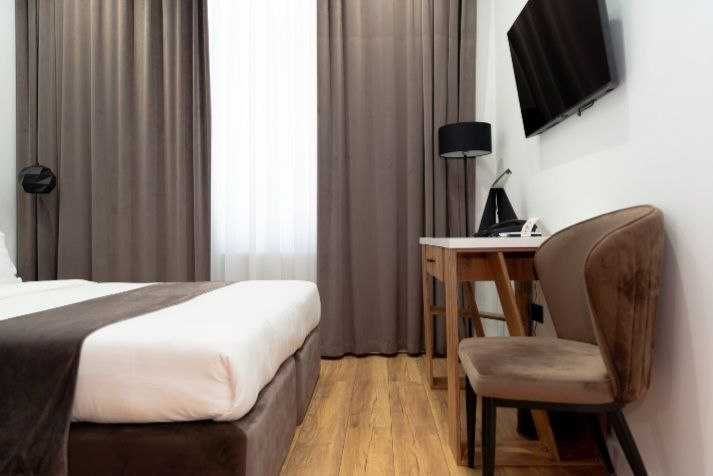 Срочно Продаётся Гостиница с Рестораном! Готовый Бизнес, 1-Линия