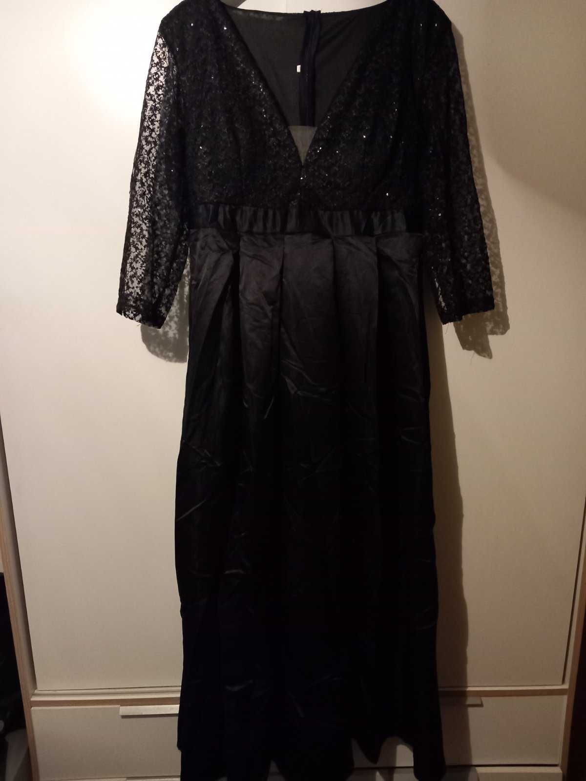 Празнична черна рокля от Манзара