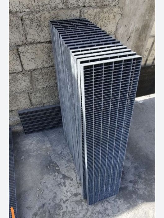 Vand trepte zincate