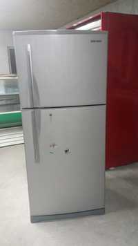 Холодильник б/у hitachi