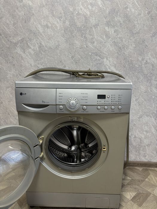 Продам стиральную машику автомат