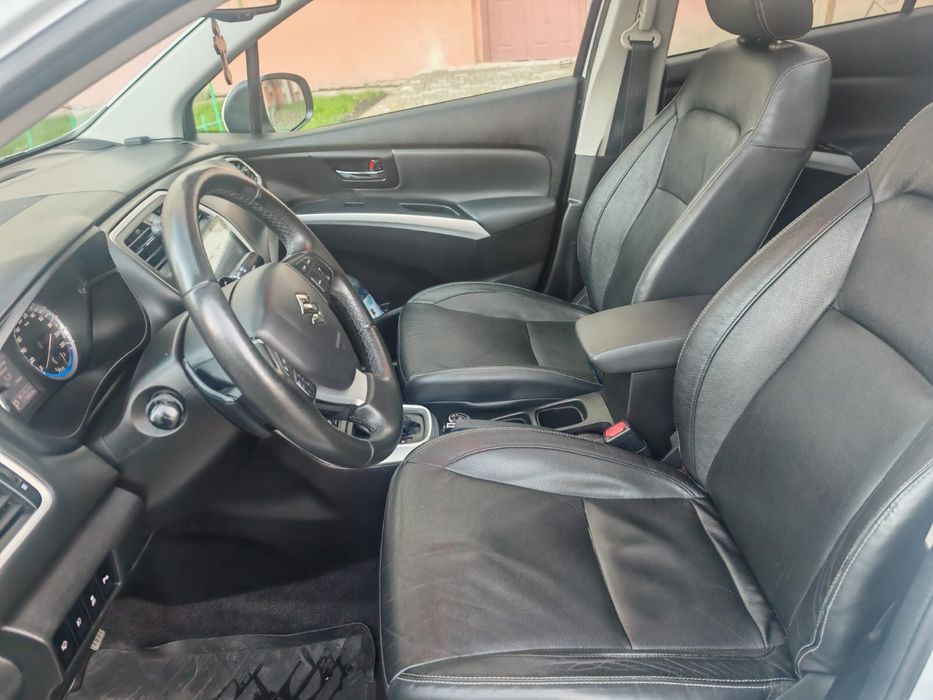 Suzuki s-cross 1.6b 4x4 automata piele xenon camera panorama