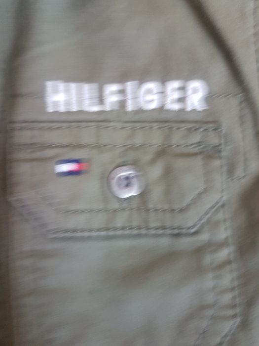 Риза на марка Tommi Hilfiger,