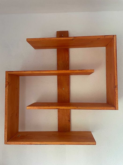 Raft perete handmade din lemn masiv,design modern,culoare la alegere