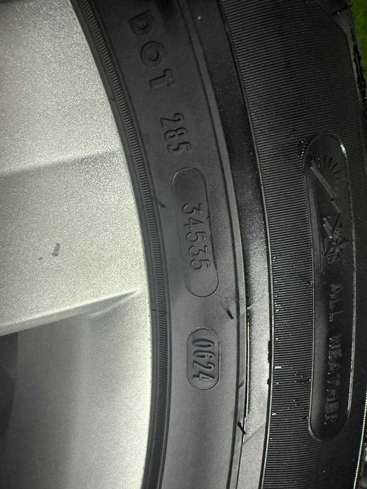 Продам комплект шины + диски