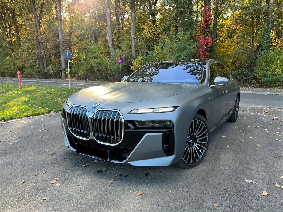 BMW 740d Xdrive/M Paket/Idividual/BI-Color