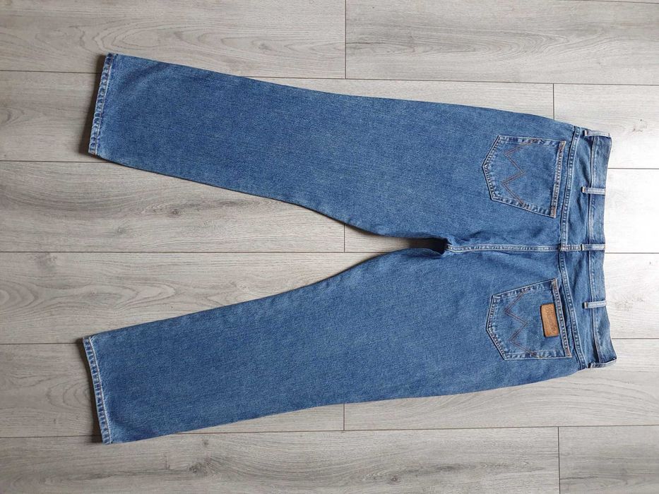 Blugi WRANGLER "Texas" - Marime W42 L32 (Talie 107 cm)