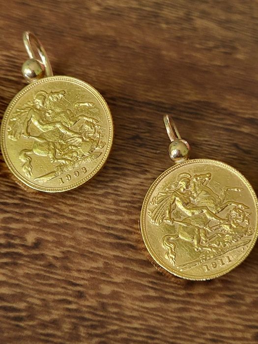 Vând cercei din aur cu cai