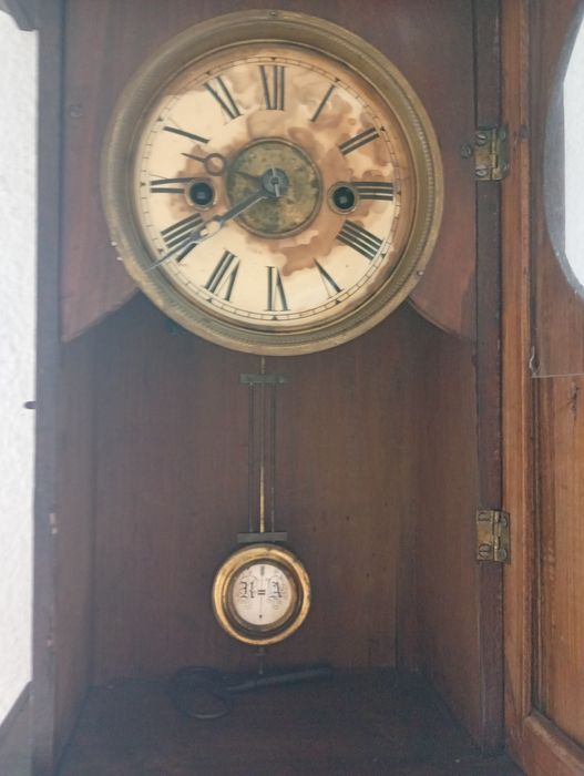 Pendulă extrem de veche 1880-1890