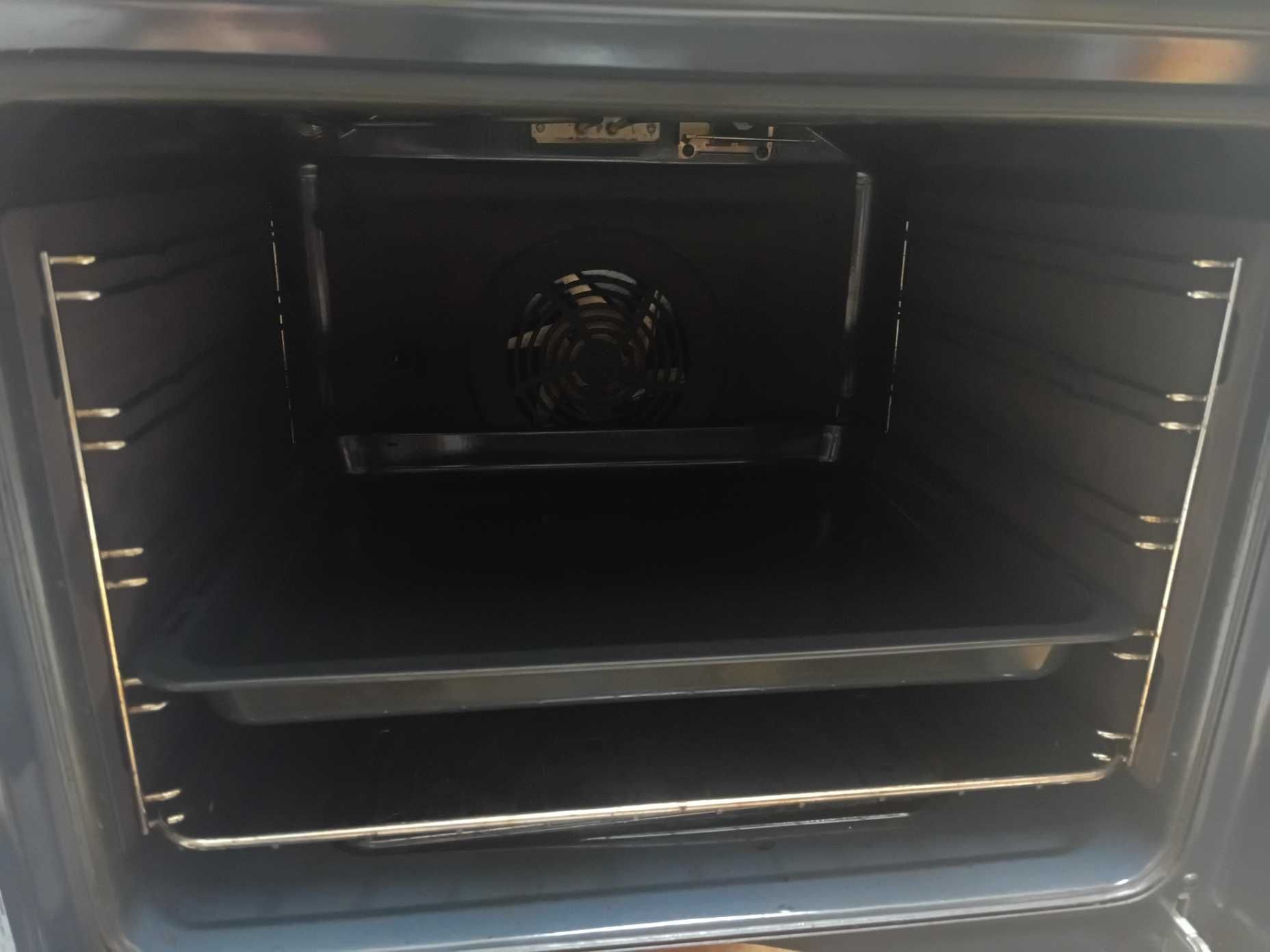 cuptor inox electrolux,gaz+curent,convectie,autocuratare,260g. celsius