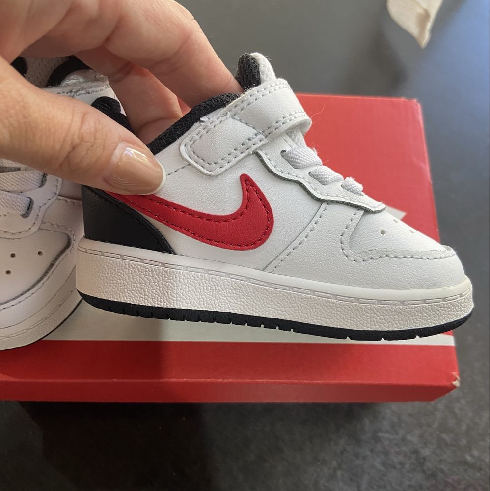 Дестки маратонки Nike номер 19,5
