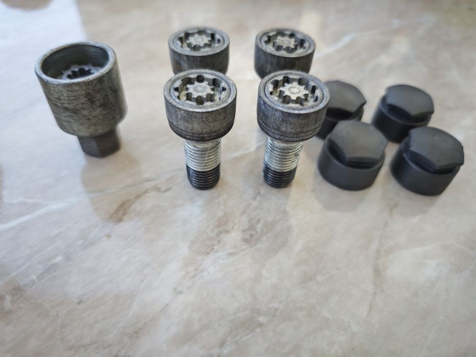 Set prezoane cu antifurt Skoda