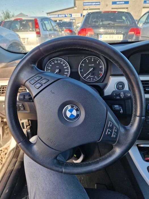 BMW 320i E91 - motor  defect
