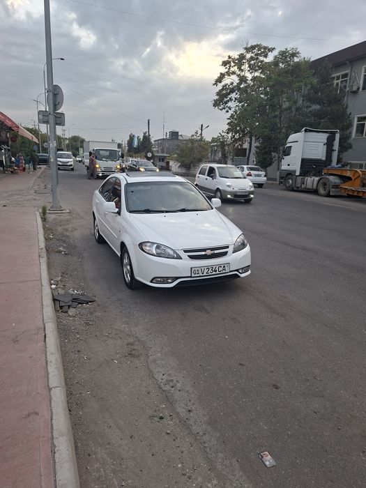 Arenda Jentra 2022 probegi xalol   33000km tozza