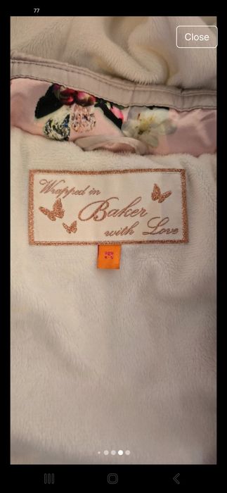 Geaca Ted Baker marimea 4-5 ani