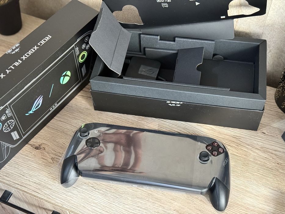 ASUS ROG Xbox Ally X с гаранция 2 год.