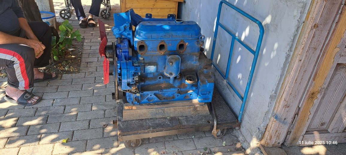 Tractor L445 + utilaje aferente
