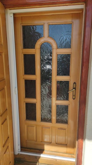 2 usi, interior+exterior, din lemn de stejar masiv