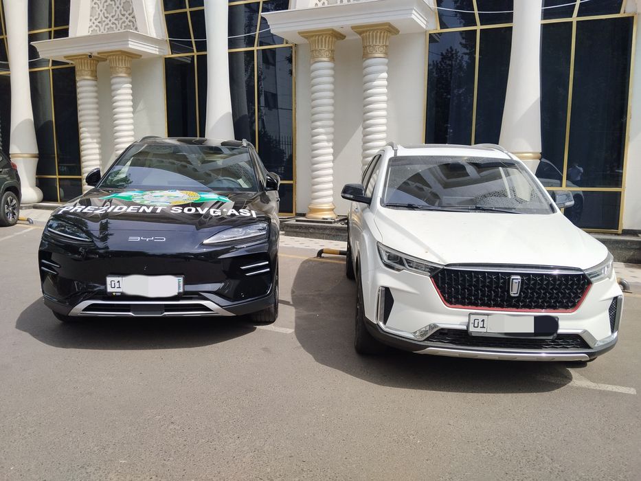 Bestune t33 Redline 2023 yil