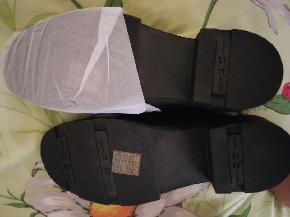 Продавам нови мокасини