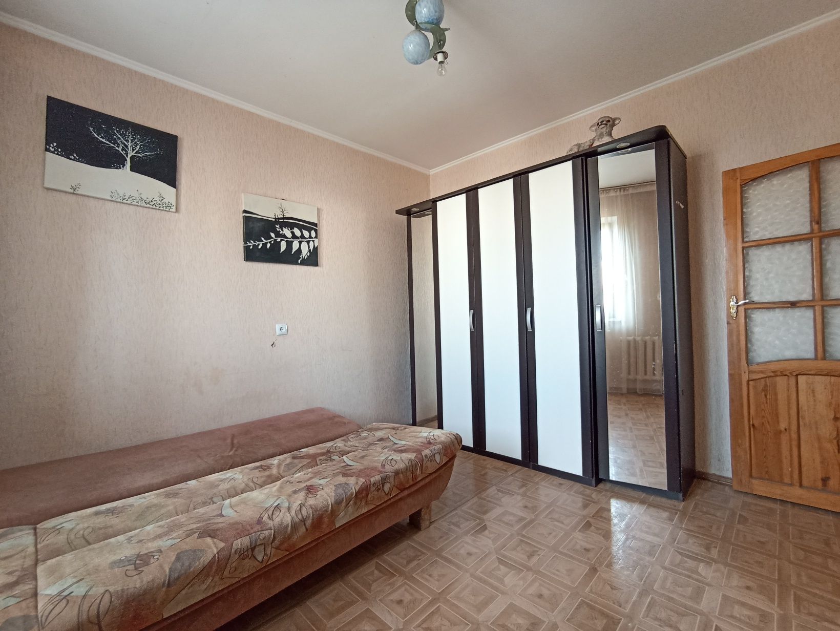 3х-комн кв Толе би 116, 4 эт, кирпичн